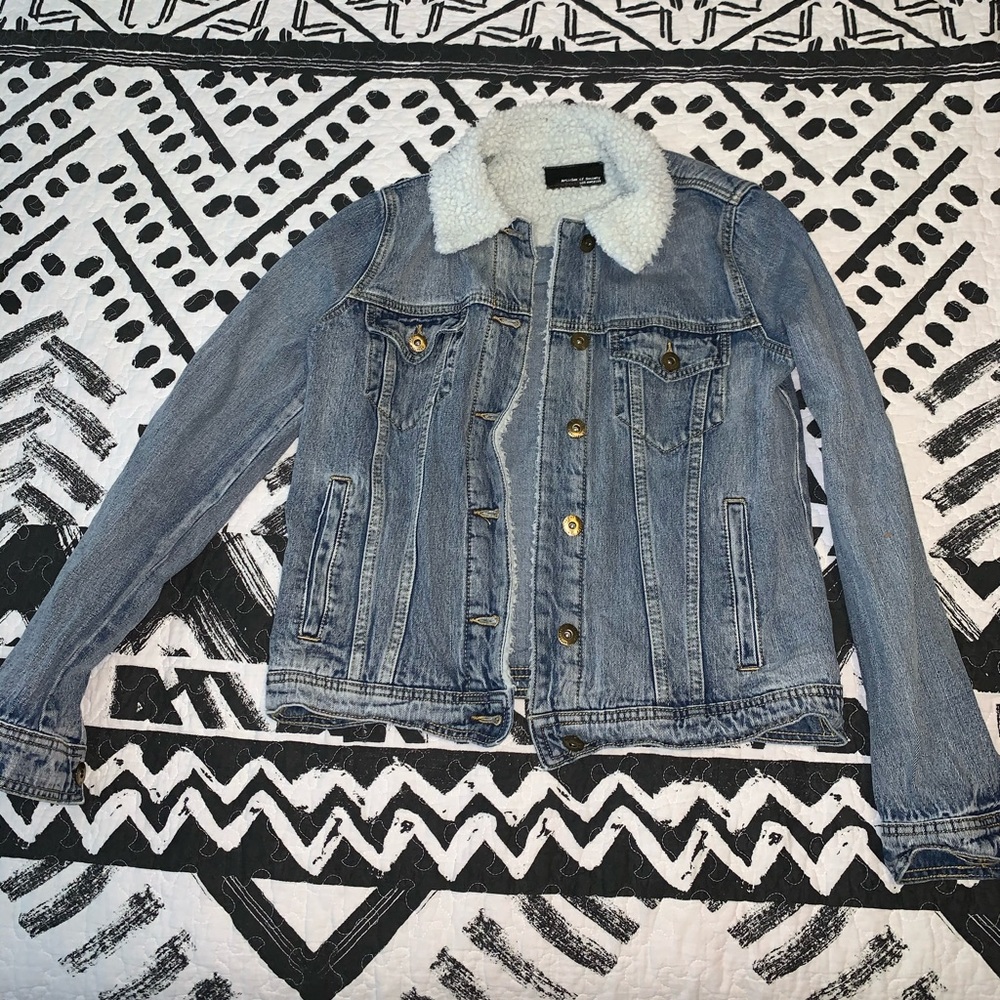 Articles of Society Denim Jacket with Sherpa collar size S